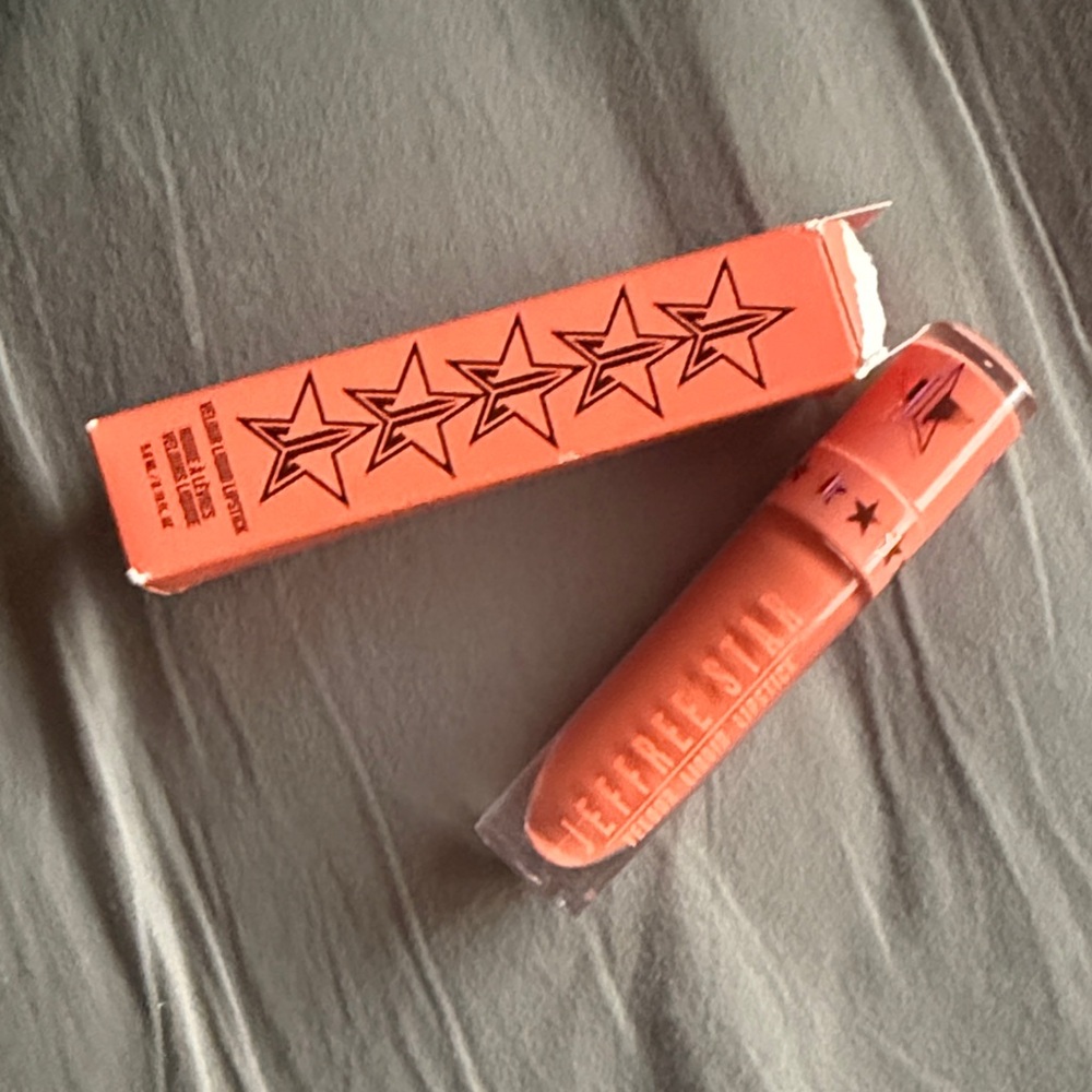 NEW JEFFREE STAR Velour Liquid Lipstick TANGERINE QUEEN